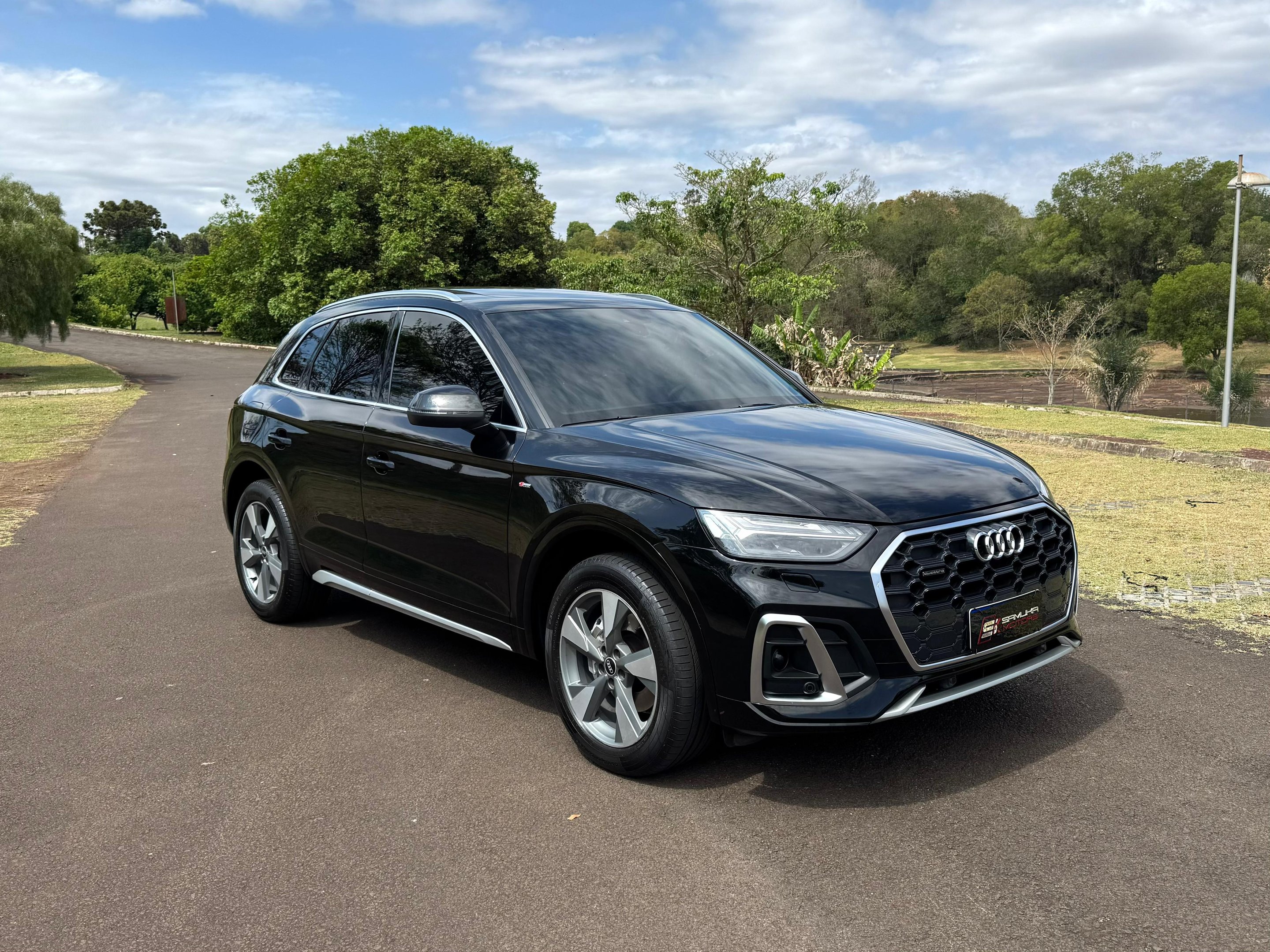 Audi Q5 S-Line 2.0 TFSI Quattro S-tronic 252cv na cor Preto em Londrina / PR - 20531