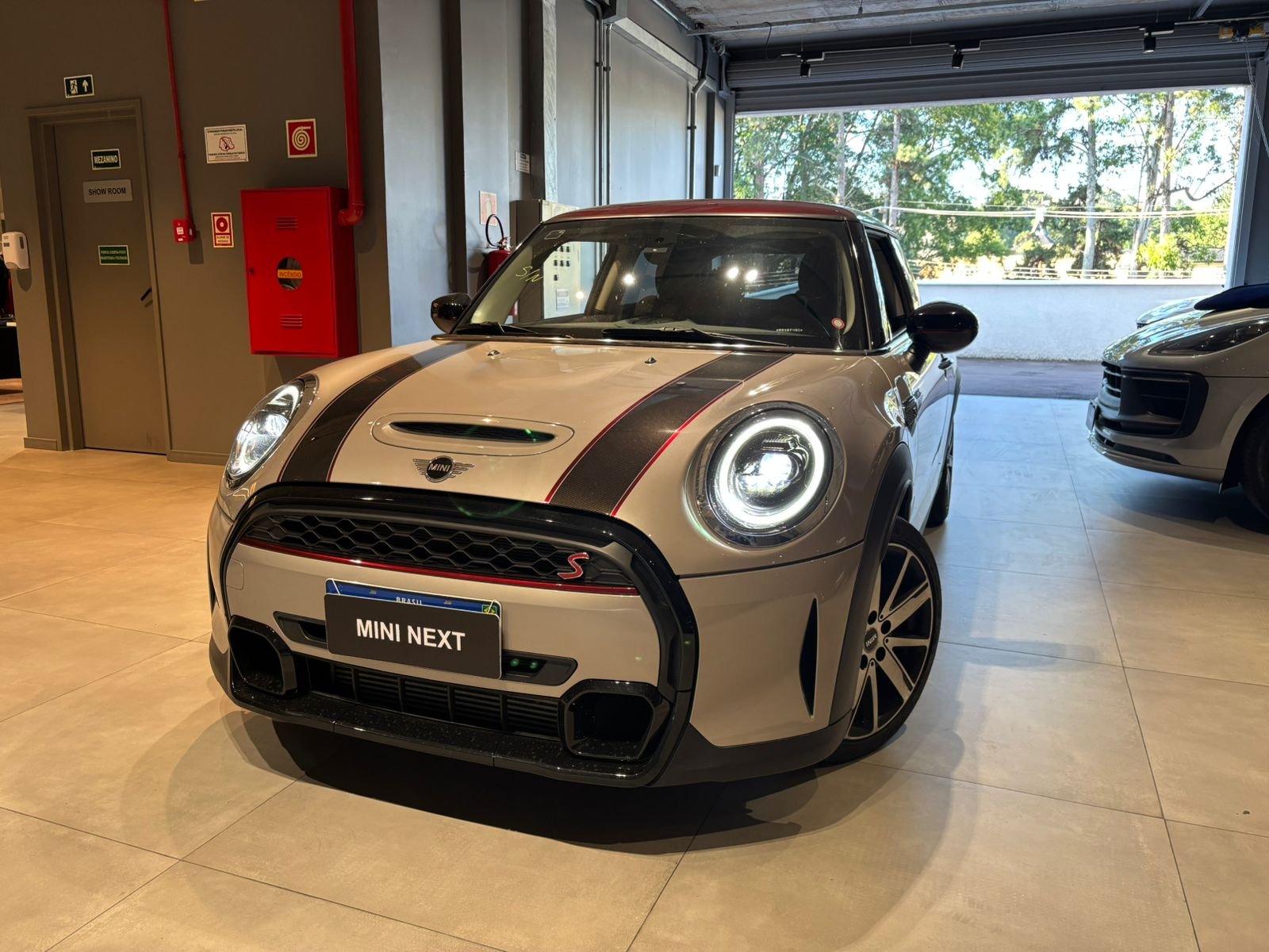 MINI COOPER 1.5 Turbo 12V 3p Aut. na cor Cinza em Curitiba / PR - 20708