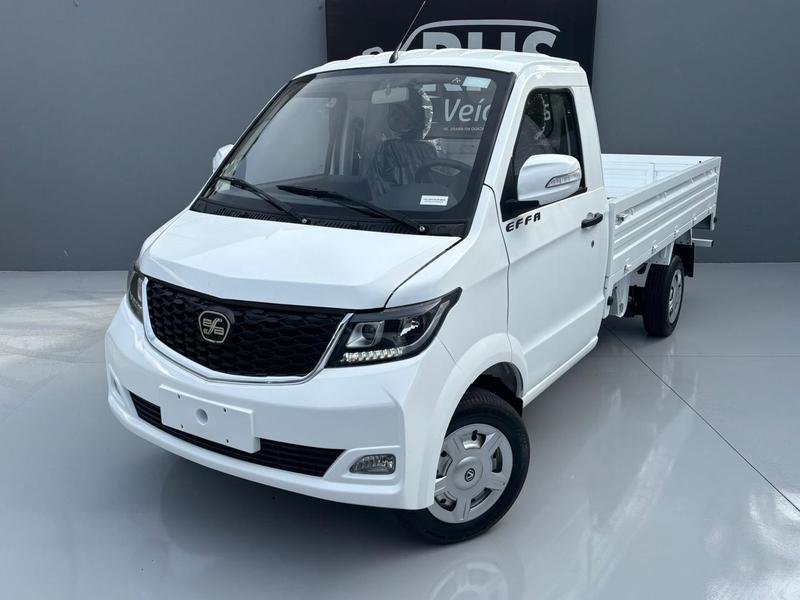 EFFA V21 Pick-up CS 1.5 16V 2p na cor Branco em União da Vitória / PR - 20883