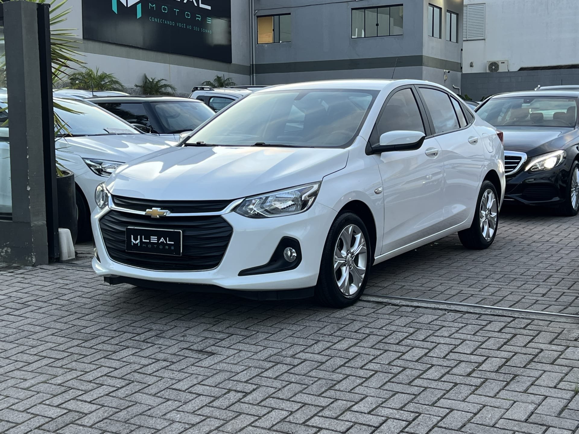 imagem de SEDAN Plus LTZ 1.0 12V TB Flex Mec.