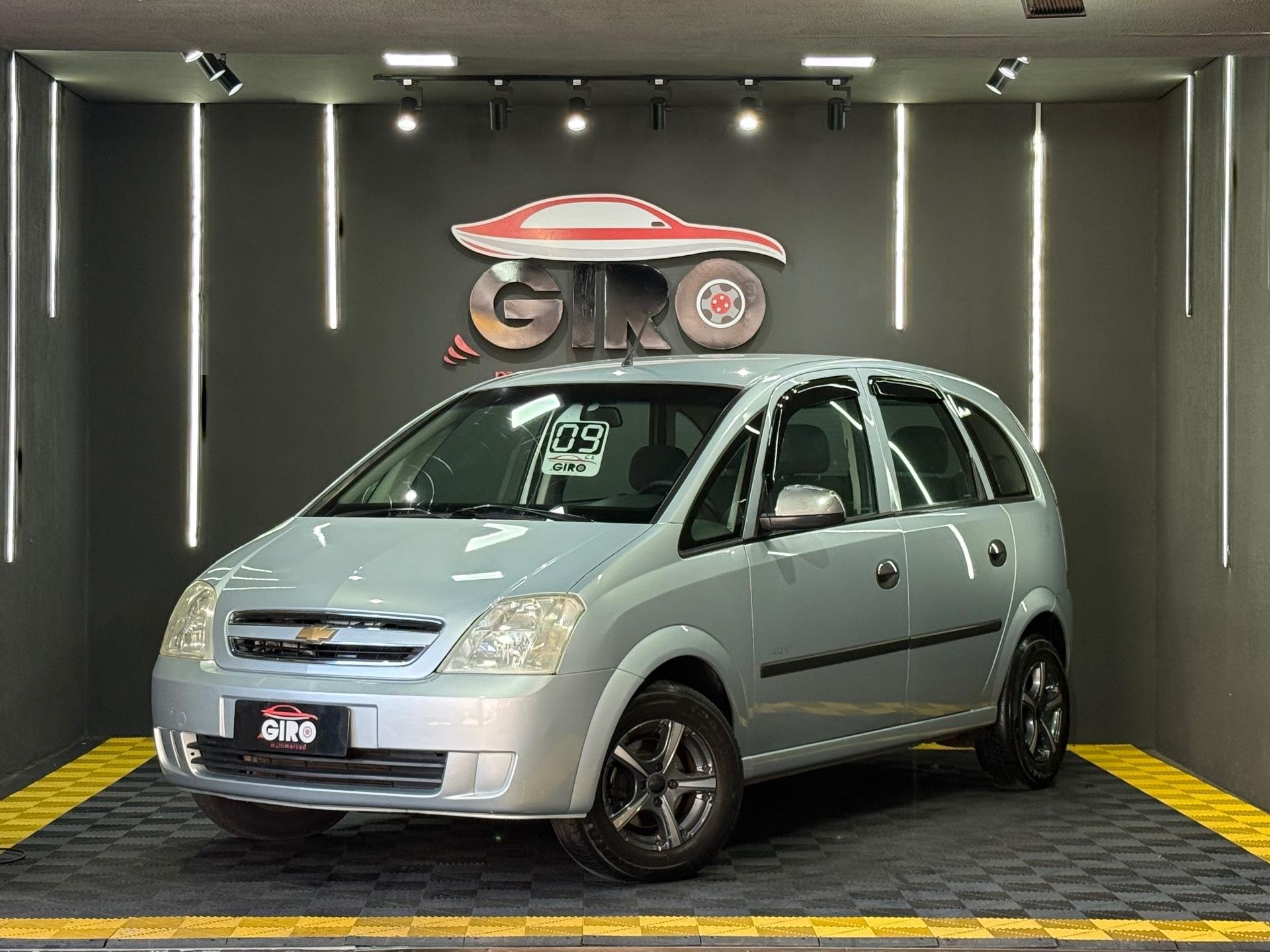 Chevrolet Meriva Joy 1.4 MPFI 8V ECONOFLEX 5p na cor Cinza no Alvorada / RS - 21172