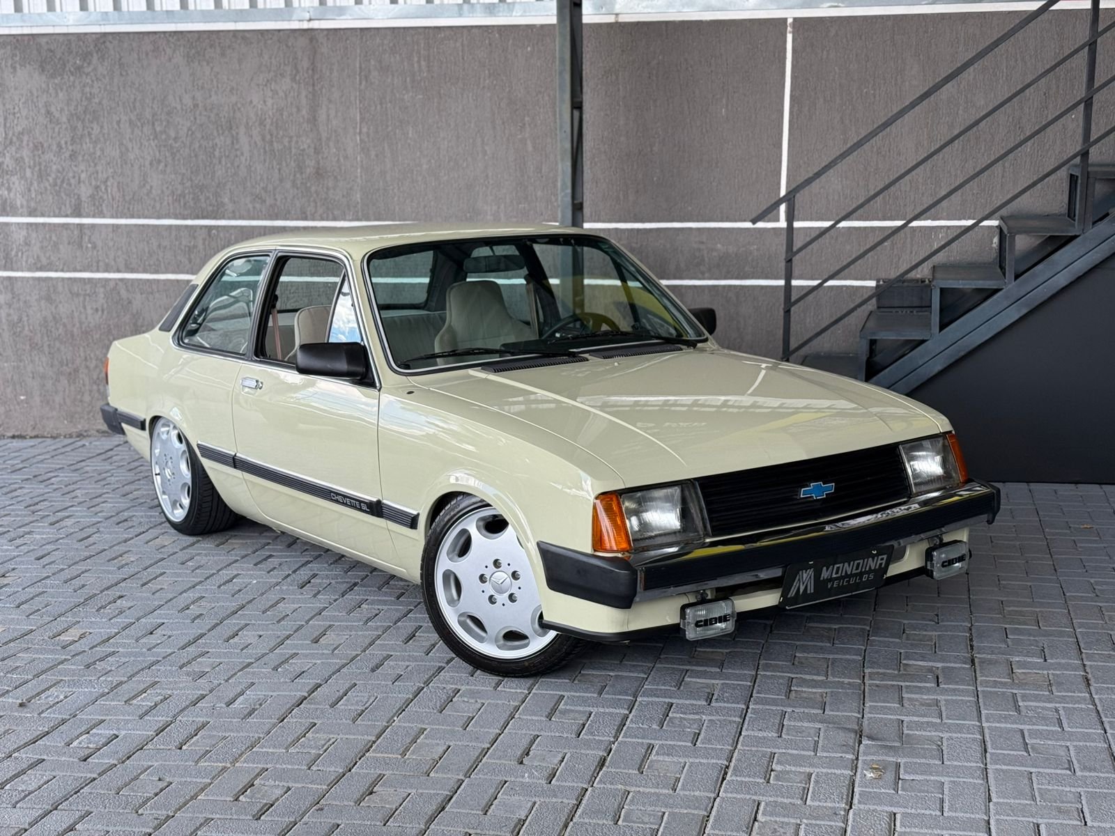 Chevrolet Chevette L / SL / SL/e / DL / SE 1.6 na cor Bege em Curitiba / PR - 21872