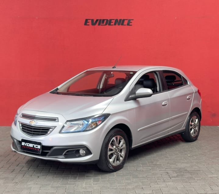 Chevrolet ONIX HATCH LT 1.4 8V FlexPower 5p Mec. na cor Cinza em Ponta Grossa / PR - 21887