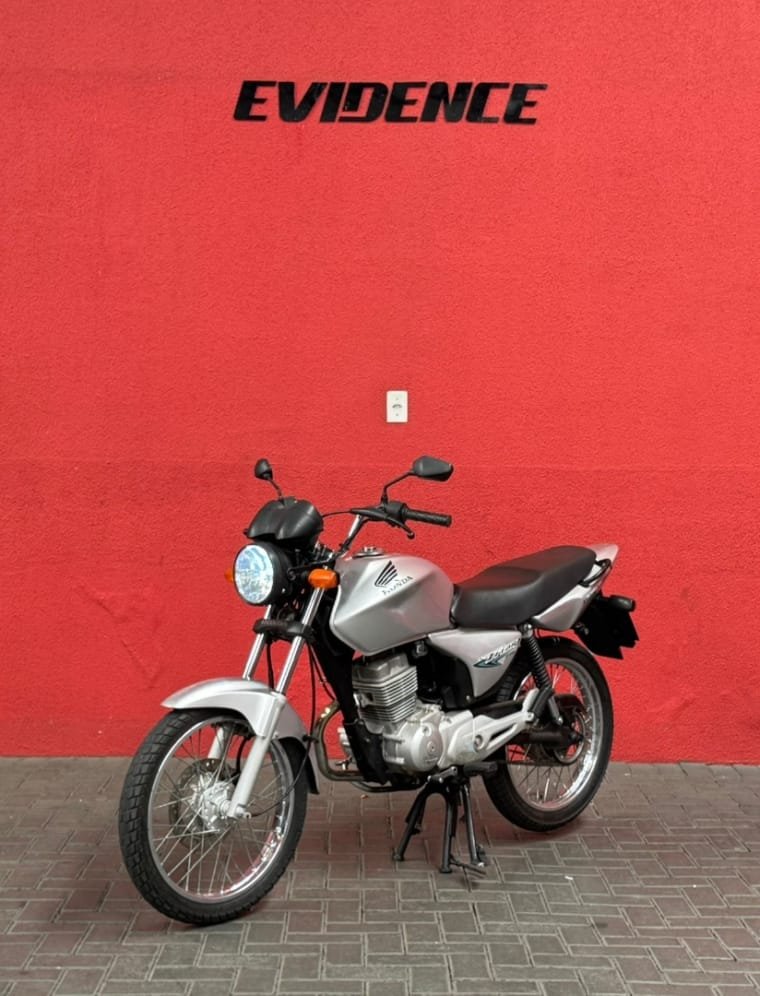 Honda CG 150 TITAN-ES  na cor Cinza em Ponta Grossa / PR - 21893