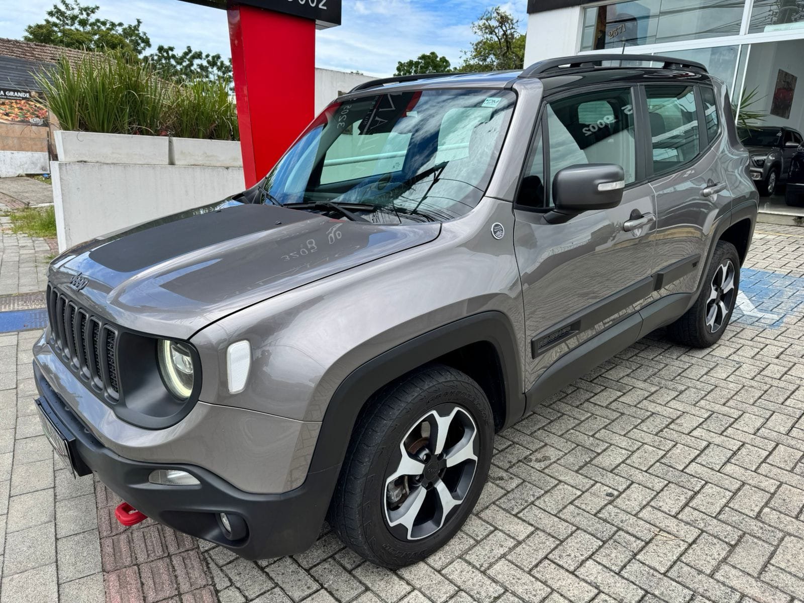 imagem de Trailhawk 2.0 4x4 TB Diesel Aut