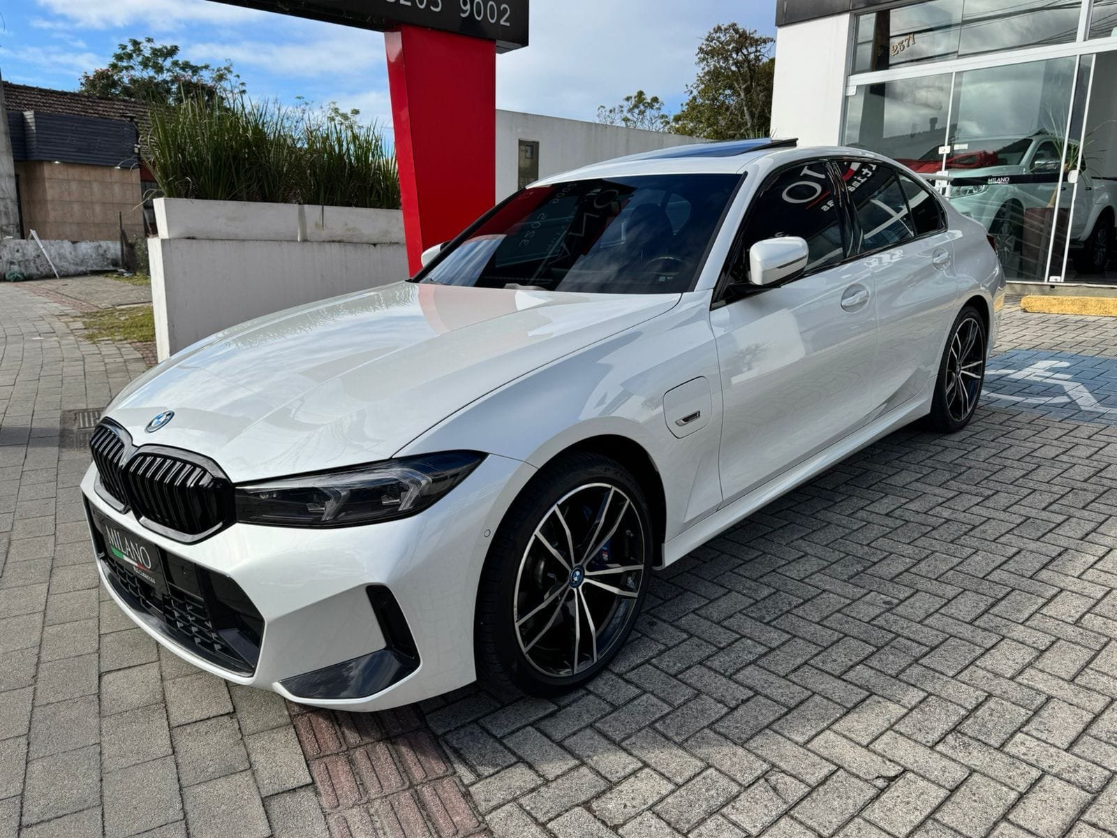 BMW 330e M Sport 2.0 Turbo Aut. (Híbrido) na cor Branco em Palhoça / SC - 21922