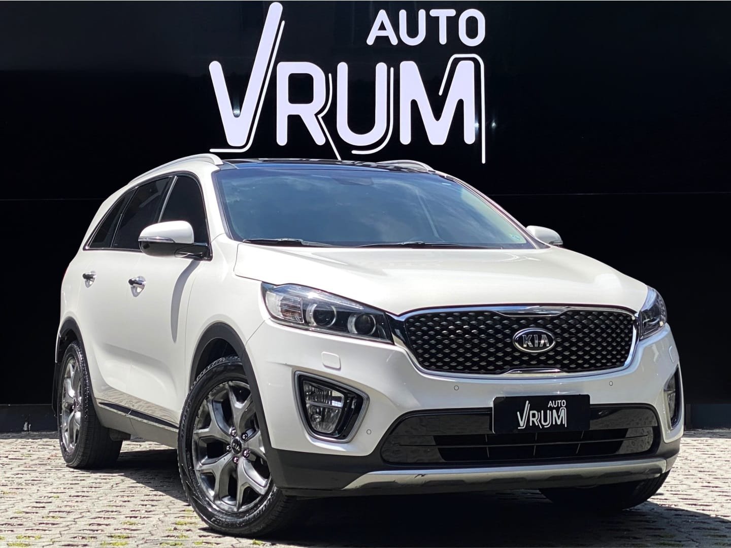 Kia Motors Sorento 3.3 V6 24V 270cv 4x2 Aut. na cor Branco em Curitiba / PR - 21978