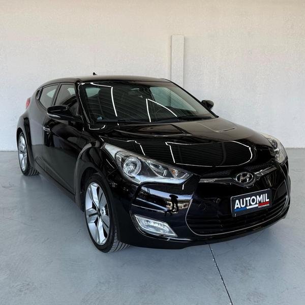 Hyundai Veloster 1.6 16V 140cv Aut. na cor Preto em São José dos Pinhais / PR - 22145