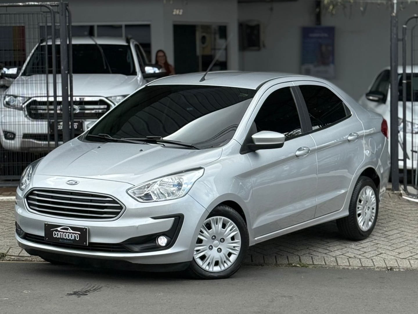 imagem de 1.5 Sedan TITANIUM 12V Flex 4p Aut.