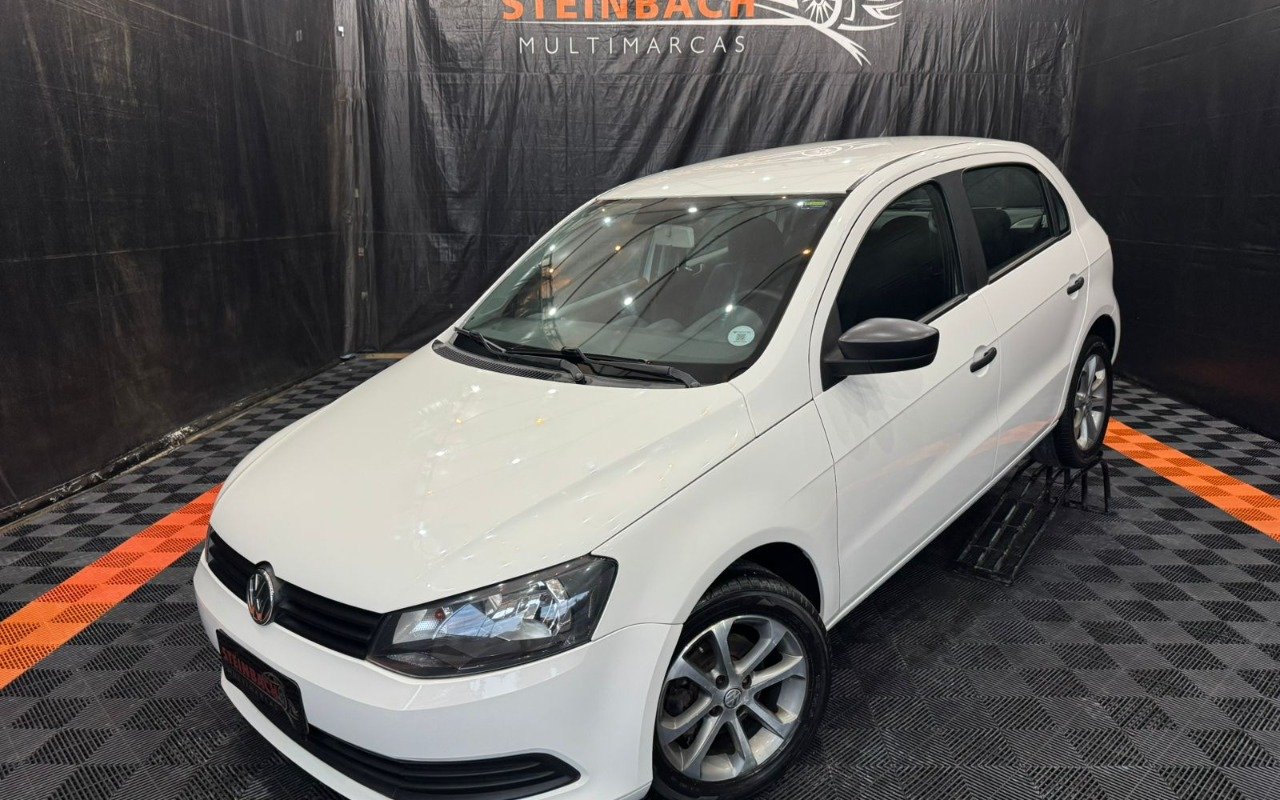Volkswagen Gol Trendline 1.6 T.Flex 8V 5p na cor Branco em Santo Amaro da Imperatriz / SC - 22544