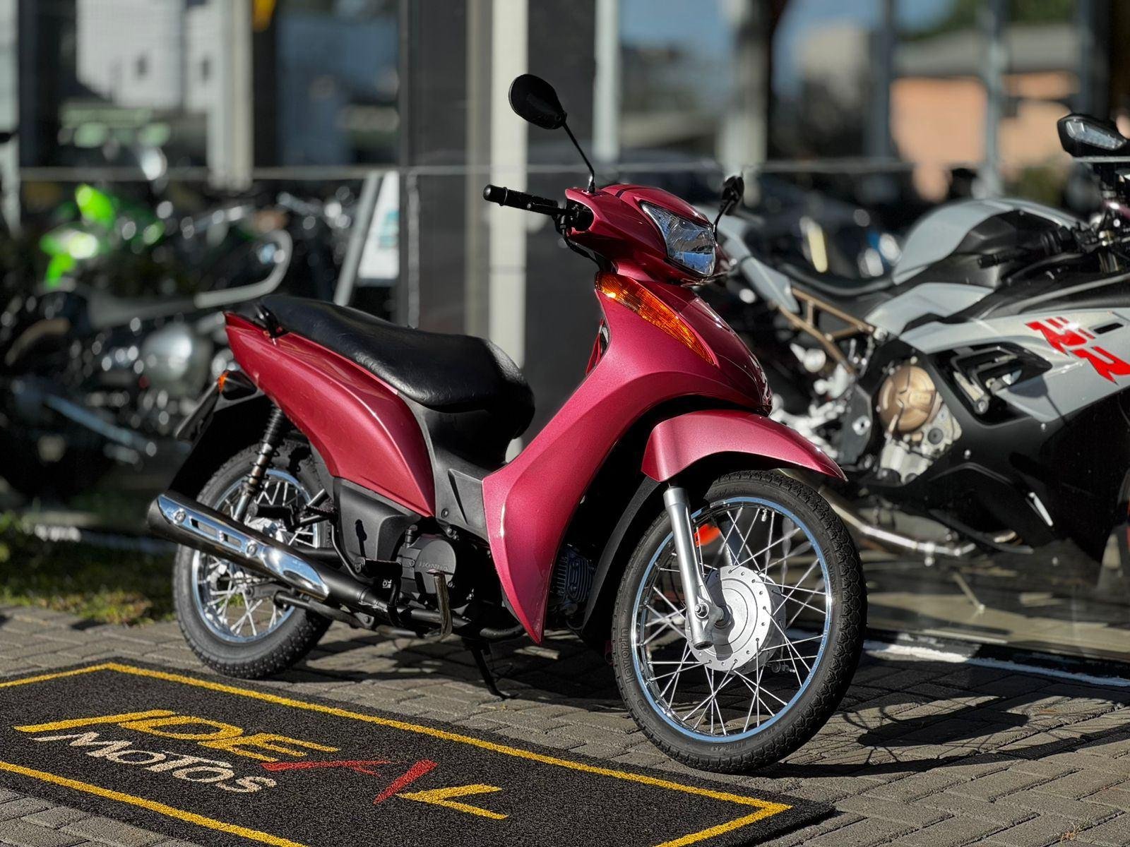 Honda C 100 BIZ-ES  na cor Rosa em Xanxerê / SC - 22934