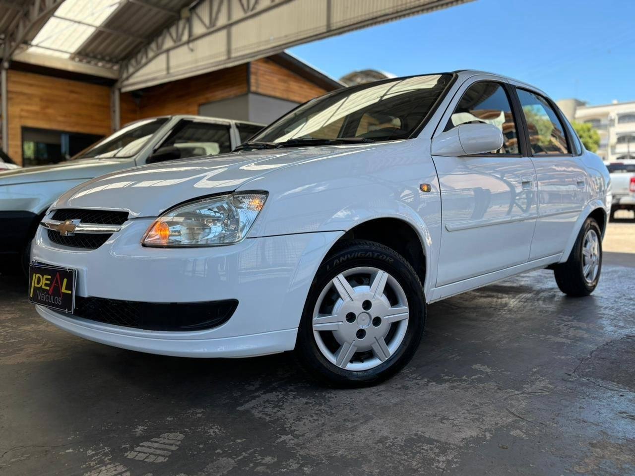 Chevrolet Classic Life/LS 1.0 VHC FlexP. 4p na cor Branco em Xanxerê / SC - 23083