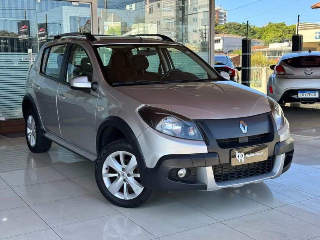 Renault Sandero STEPWAY Hi-Flex 1.6 16V 5p na cor Prata em Florianópolis / SC - 23325