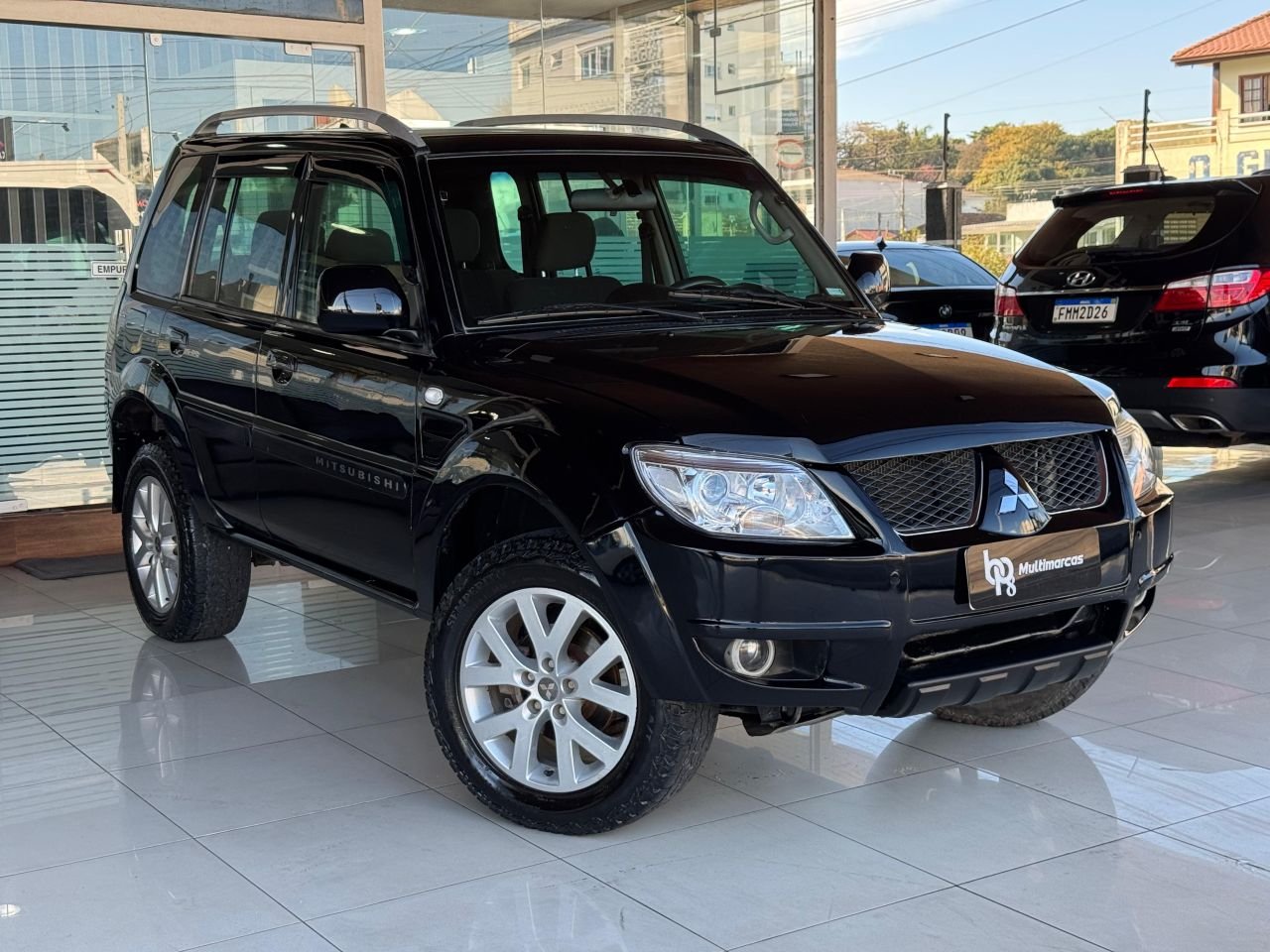 Mitsubishi Pajero TR4 2.0/ 2.0 Flex 16V 4x4 Aut. na cor Preto em Florianópolis / SC - 23340
