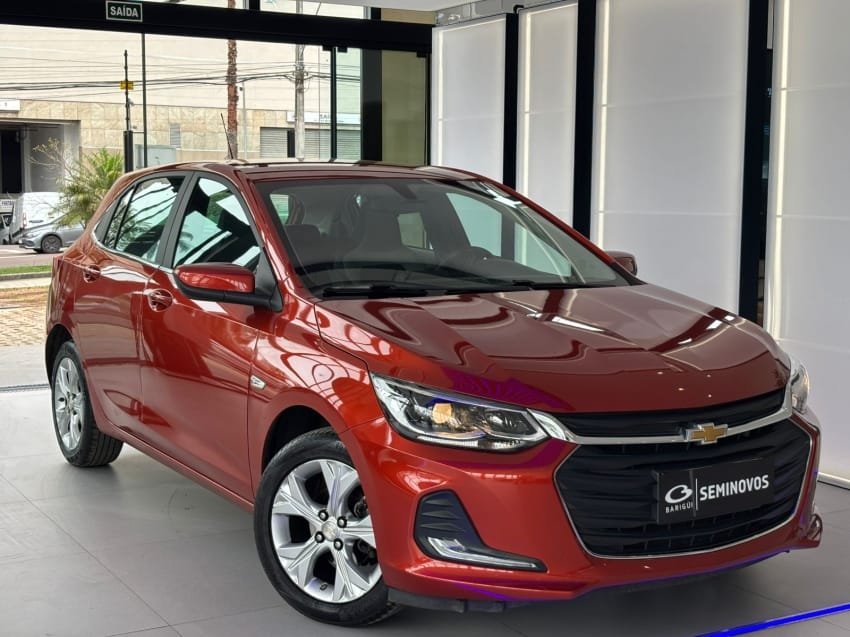 Chevrolet ONIX HATCH PREM. 1.0 12V TB Flex 5p Aut. na cor Laranja em Joinville / SC - 2347