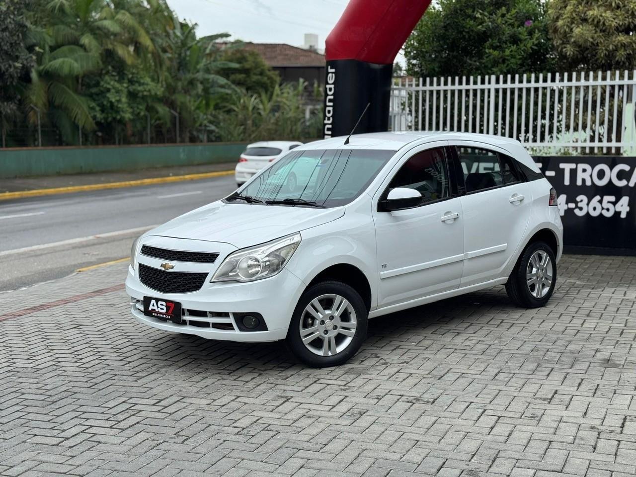 Chevrolet AGILE LTZ 1.4 MPFI 8V FlexPower 5p na cor Branco em Joinville / SC - 23607