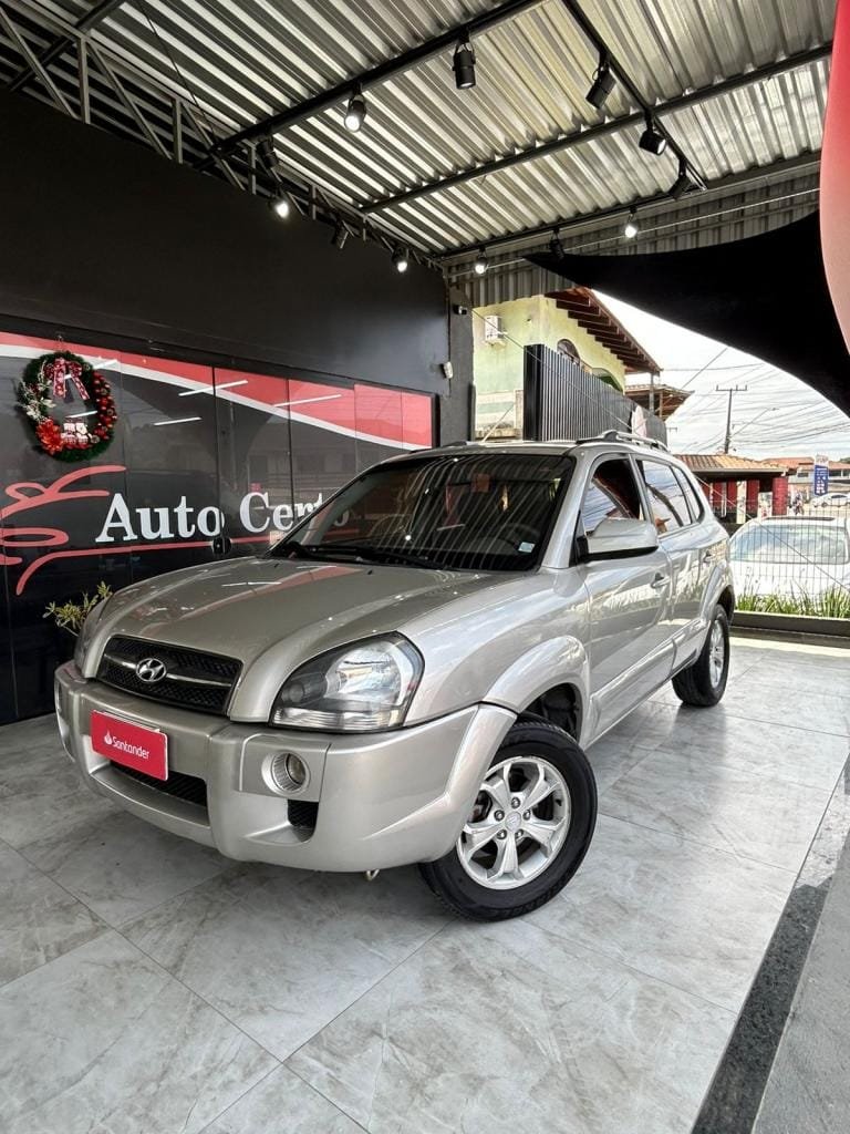 Hyundai Tucson 2.0 16V Aut. na cor Cinza em Joinville / SC - 23757