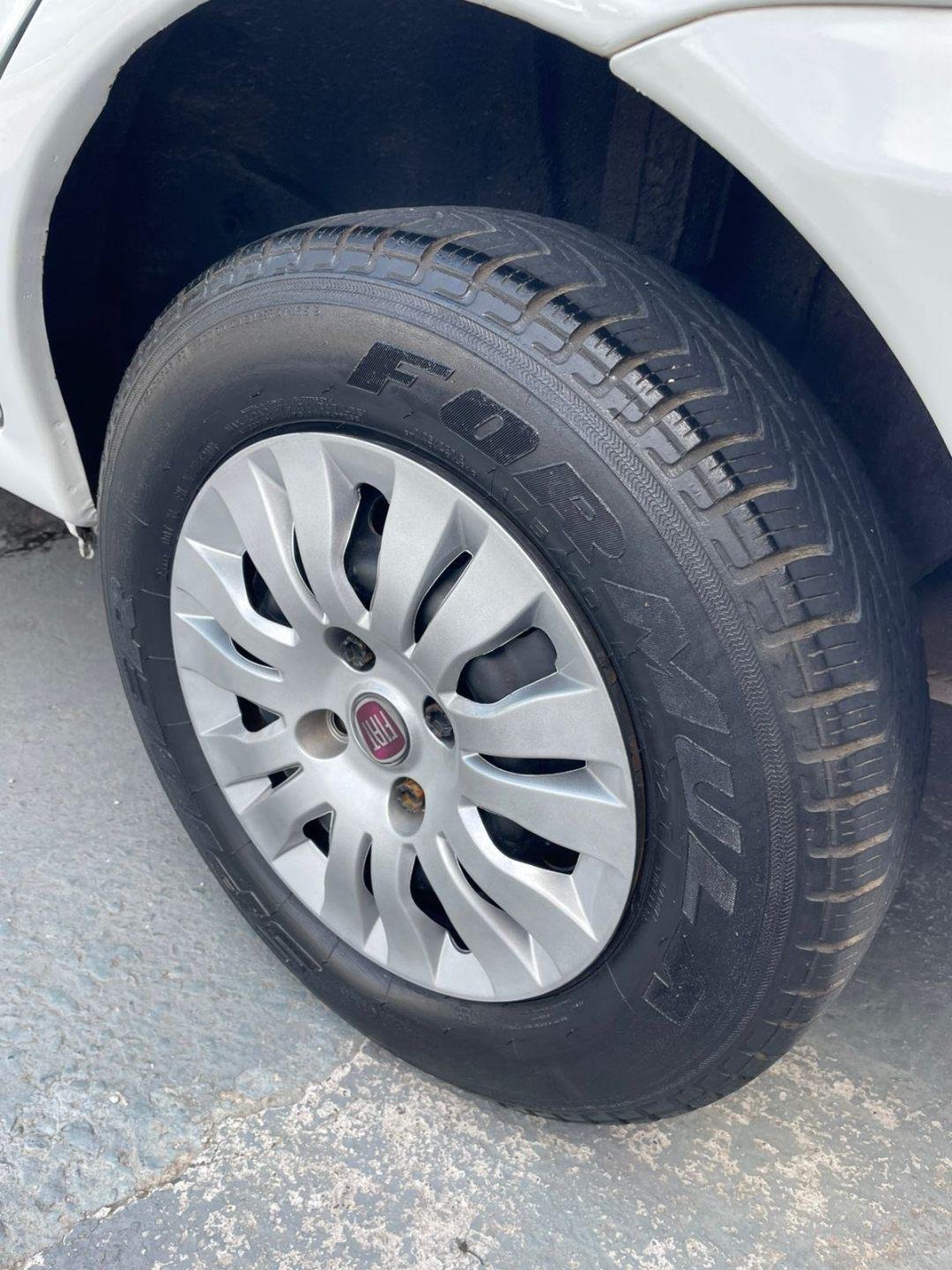 imagem de 1.0/ Trofeo 1.0 Fire/ Fire Flex 4p