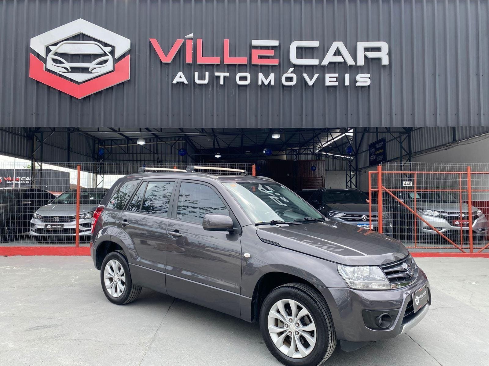 Suzuki Grand Vitara 2.0 16V 4x2/4x4 5p Aut. na cor Cinza em Joinville / SC - 23823