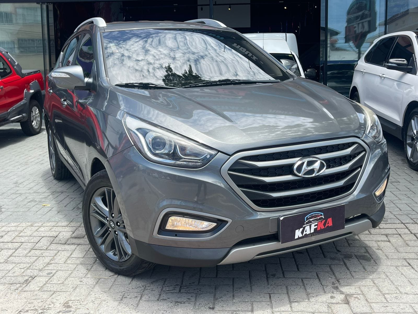Hyundai Ix35 2.0 16V 170cv 2WD/4WD Mec. na cor Cinza em Joinville / SC - 23995