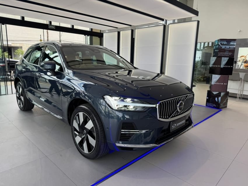 imagem de T-8 Ultimate 2.0 AWD (Híbrido)