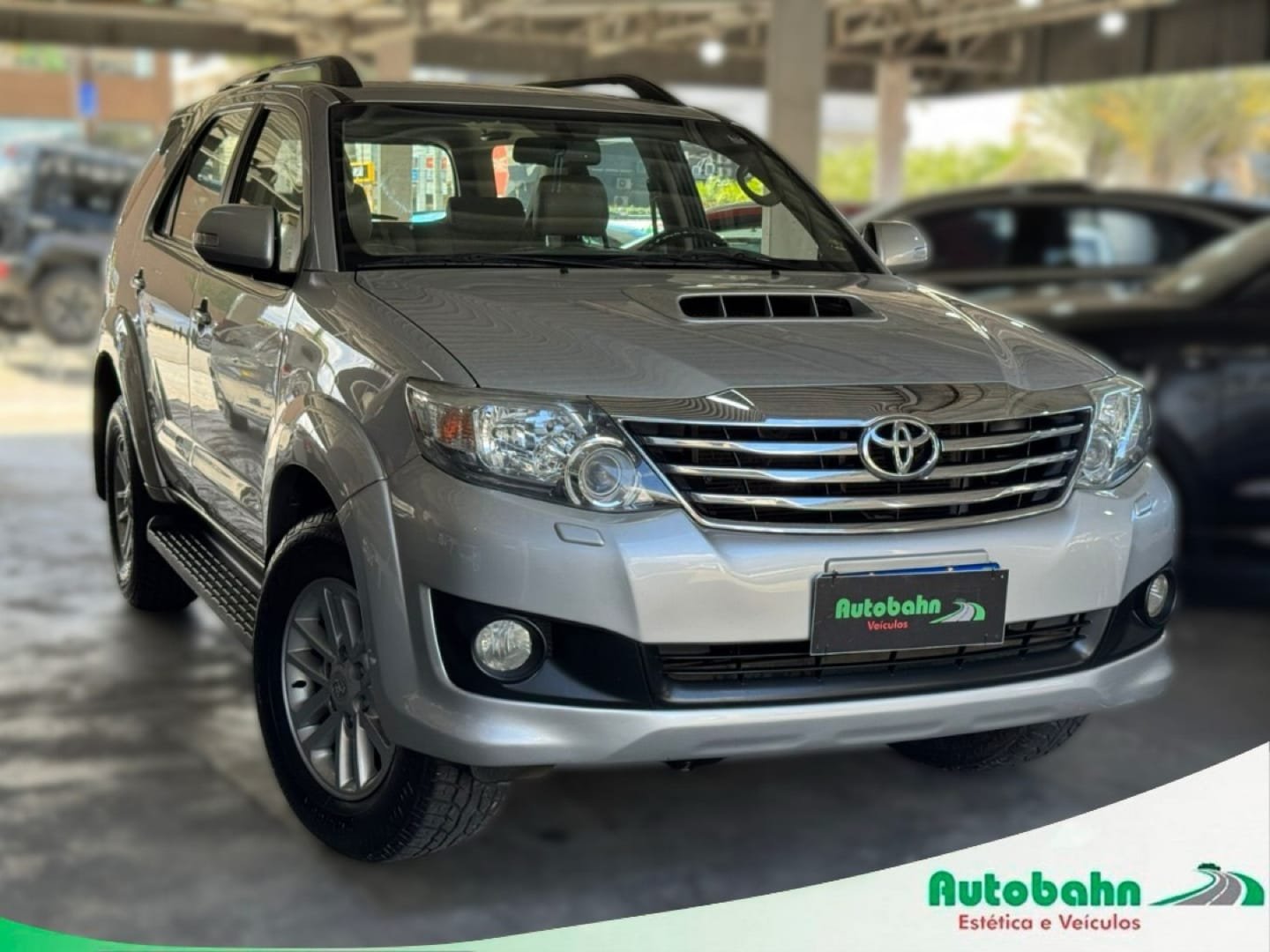 imagem de SW4 SRV D4-D 4x4 3.0 TDI Dies. Aut