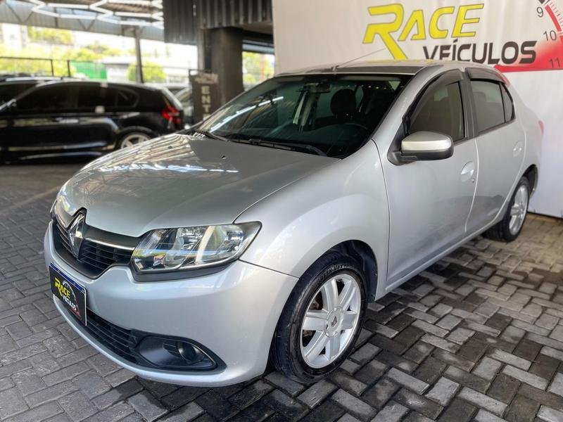 Renault Logan Expres./Exp. UP Hi-Flex 1.0 16V 4p na cor Prata no Porto Alegre / RS - 24392