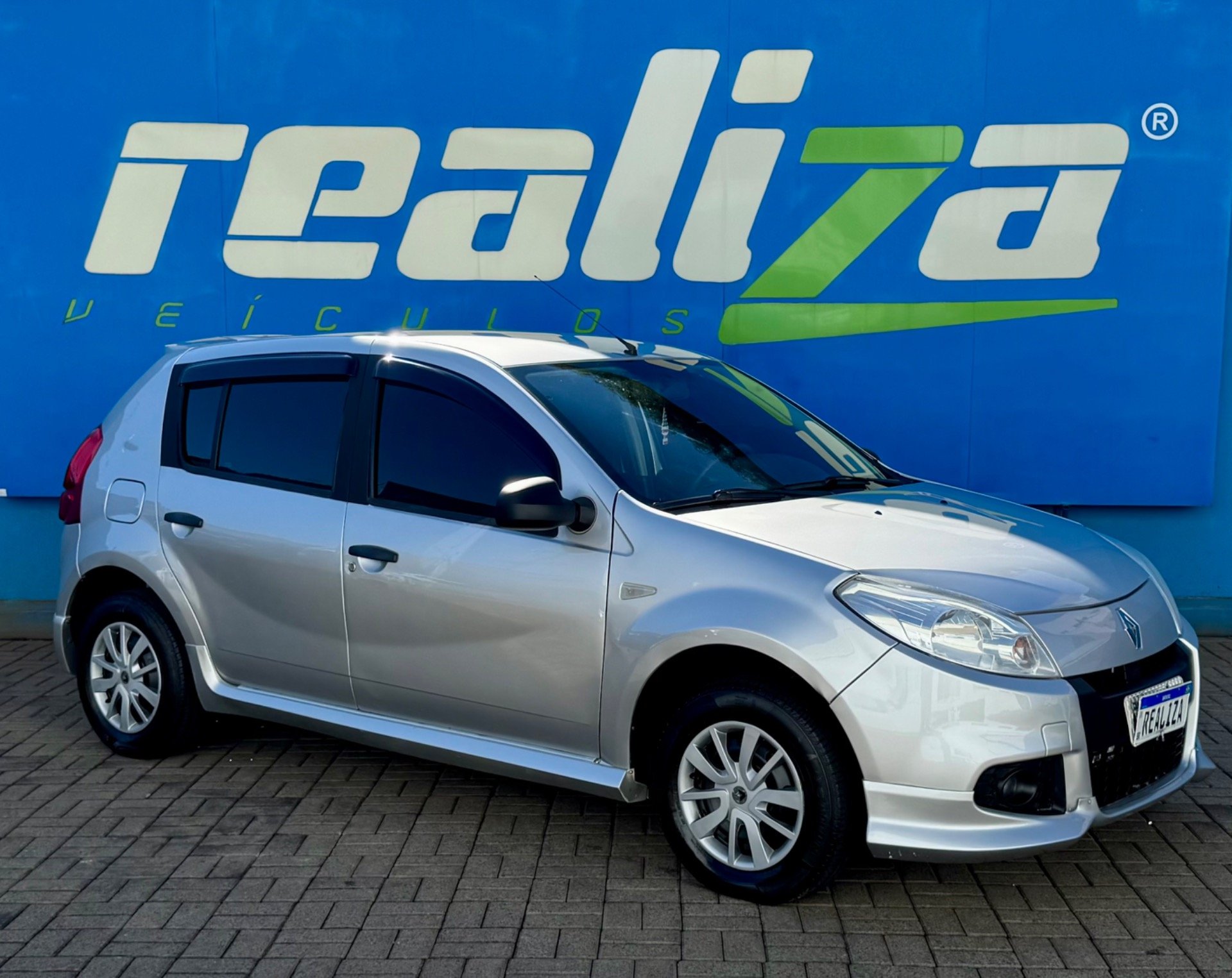 Renault Sandero Authentique Flex 1.0 12V 5p na cor Cinza em Guarapuava / PR - 24401