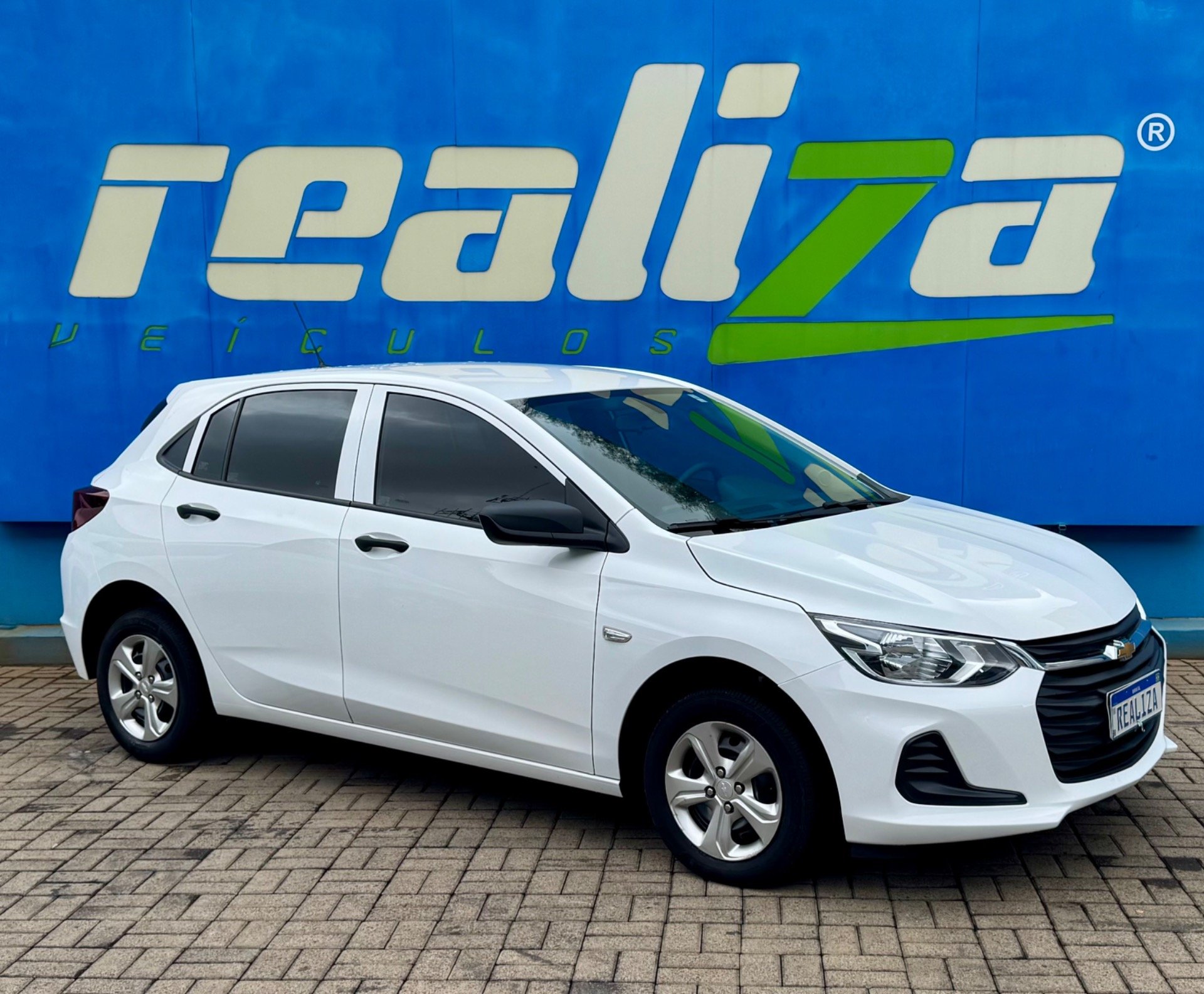 Chevrolet Onix HATCH 1.0 12V TB Flex 5p Aut. na cor Branco em Guarapuava / PR - 24417