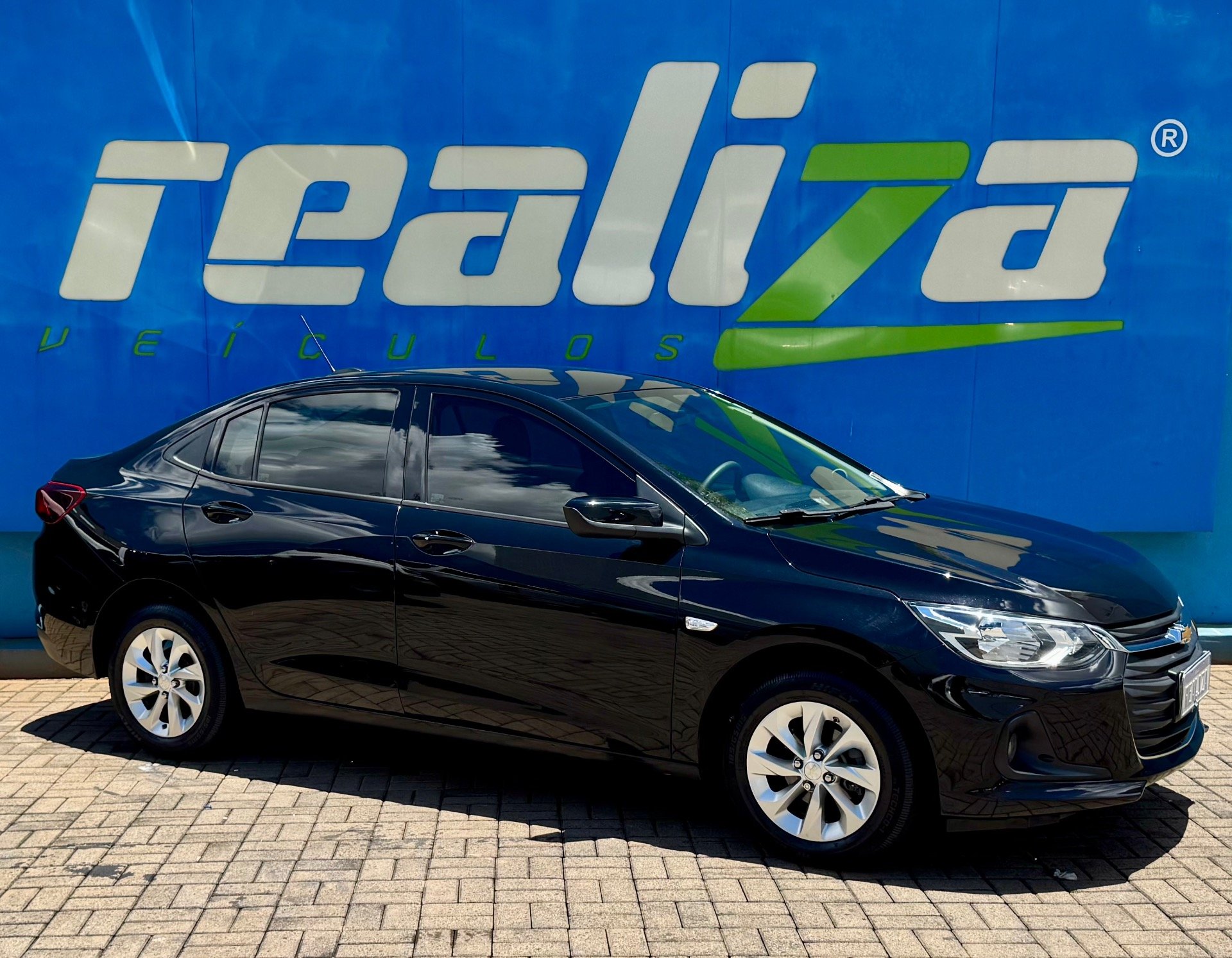 Chevrolet Onix HATCH LTZ 1.0 12V TB Flex 5p Mec. na cor Preto em Guarapuava / PR - 24423