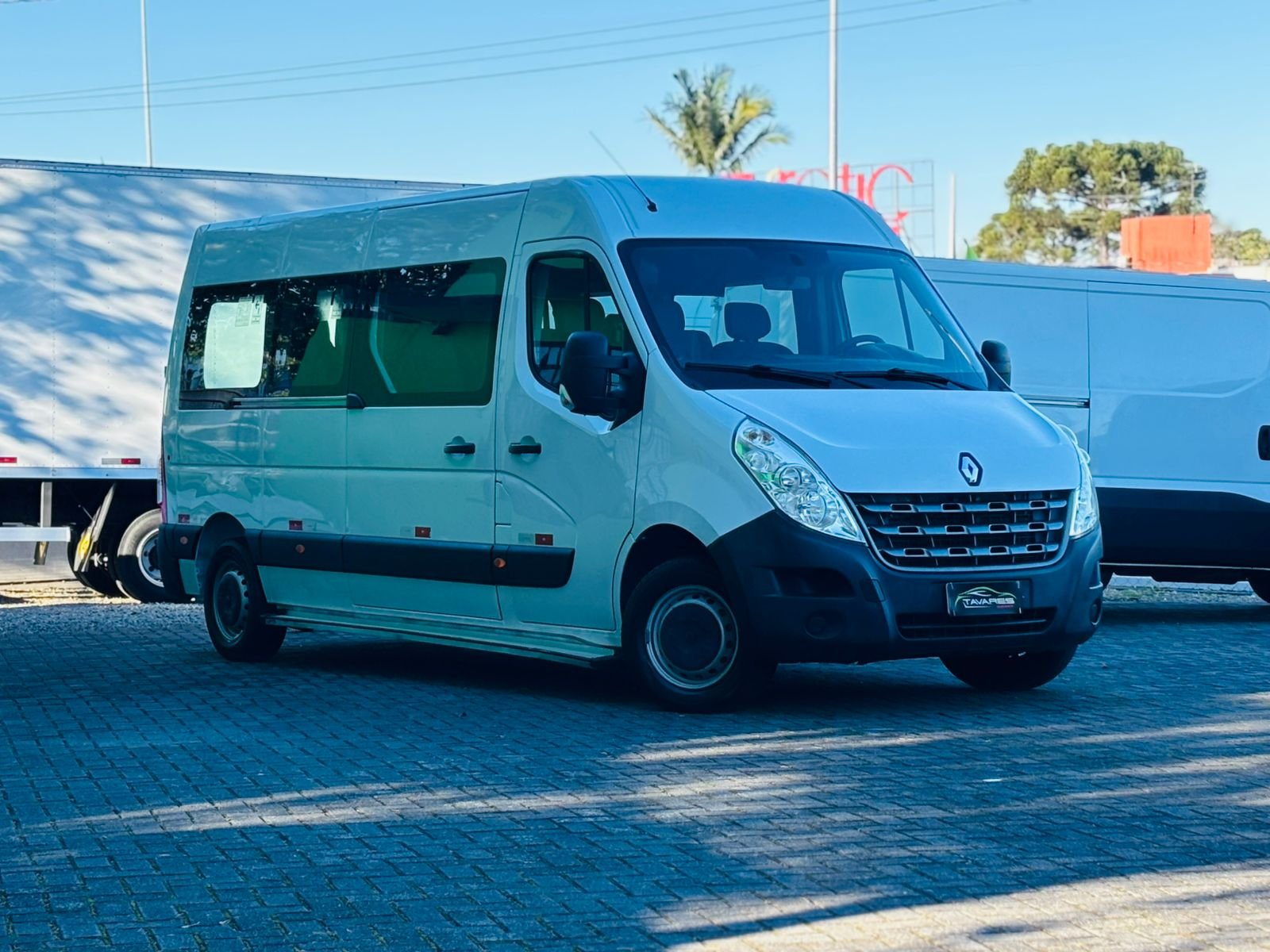 imagem de 2.3 dCi Executive Longo 16L Dies