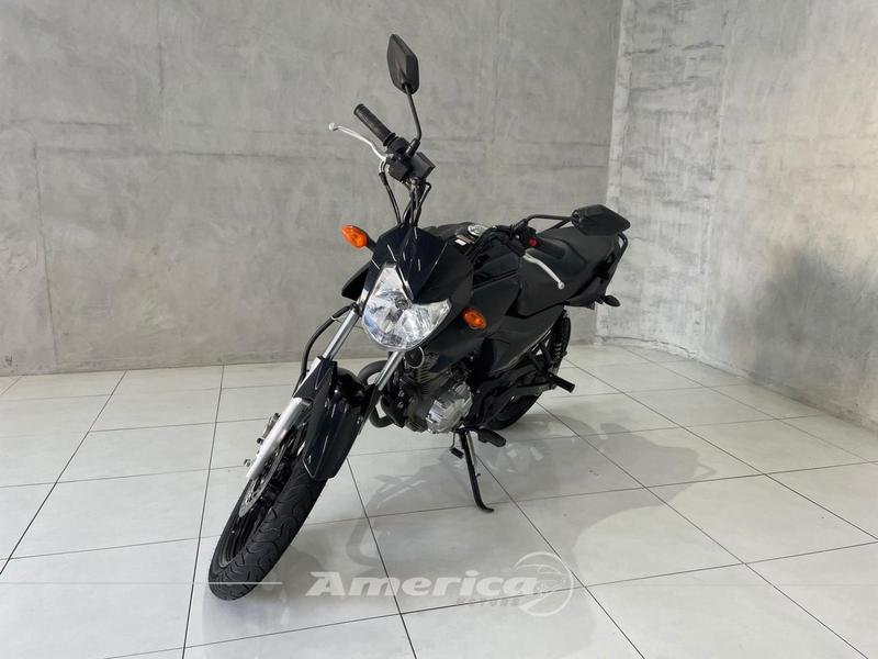 Audi Q3 Black S Line 1.4 TFSI S-tronic na cor Preto em Curitiba / PR - 24500