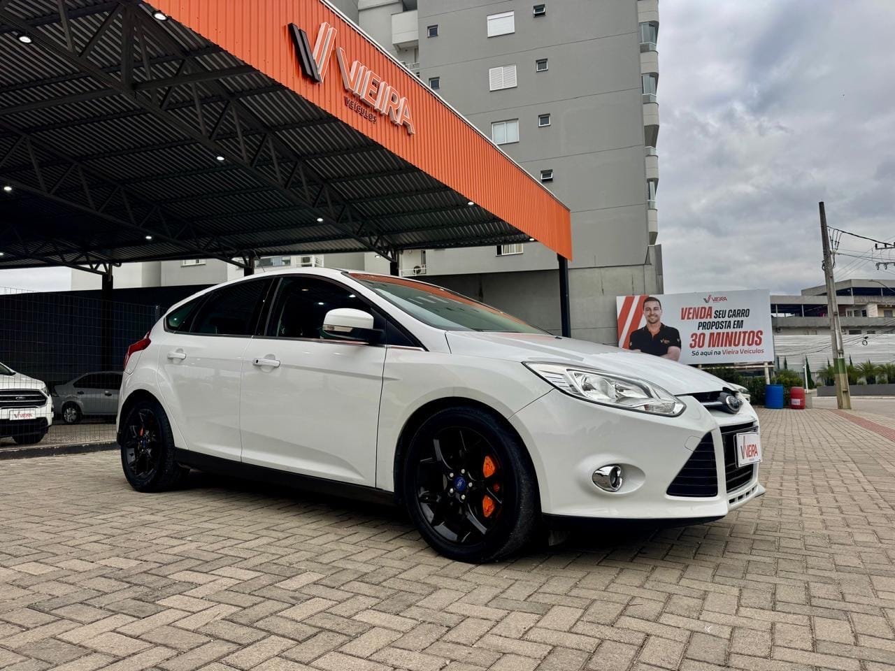 Ford Focus TITA/TITA Plus 2.0 Flex 5p Aut. na cor Branco em Brusque / SC - 24516