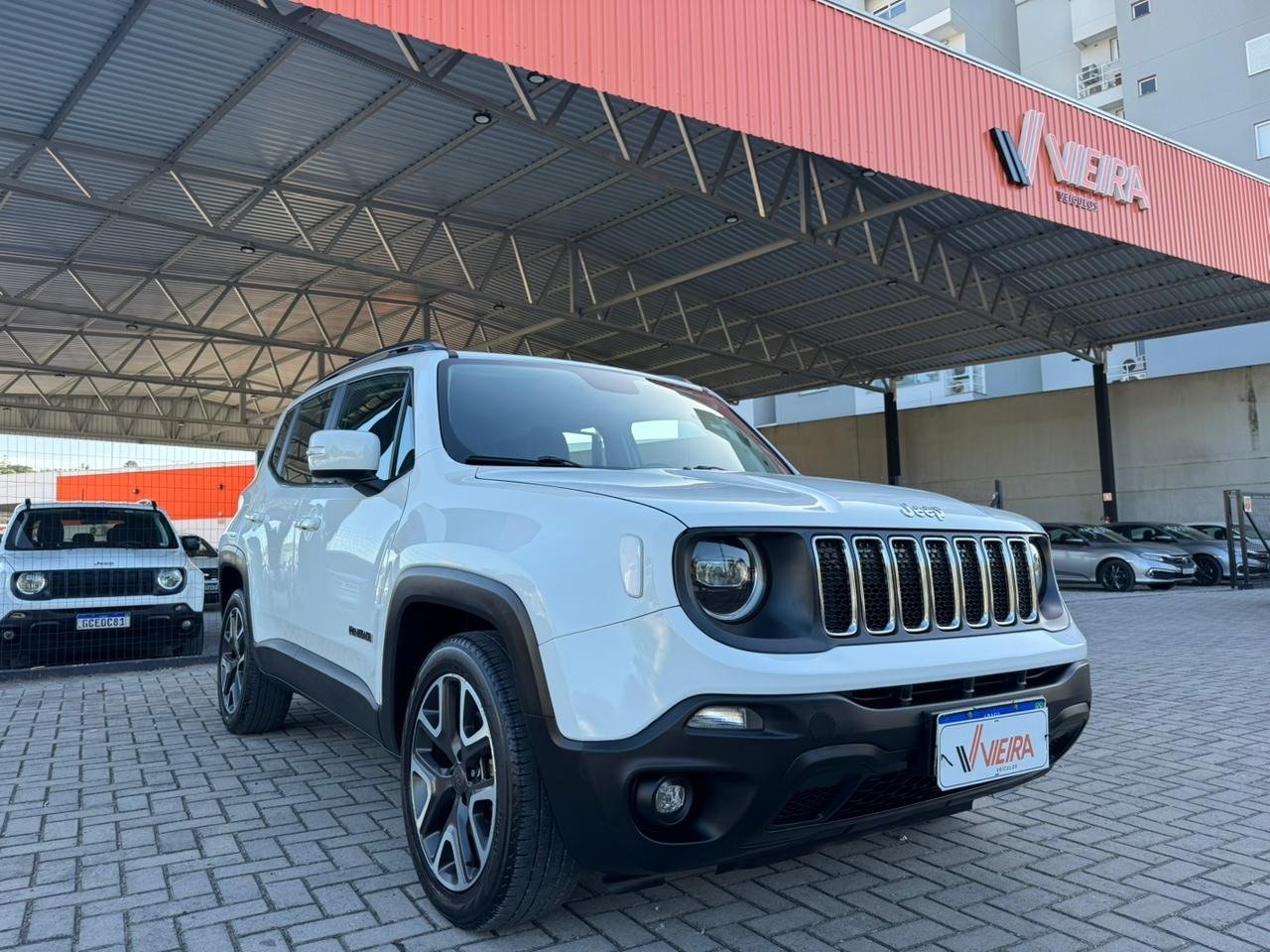 Jeep Renegade Longitude 1.8 4x2 Flex 16V Aut. na cor Branco em Brusque / SC - 24541