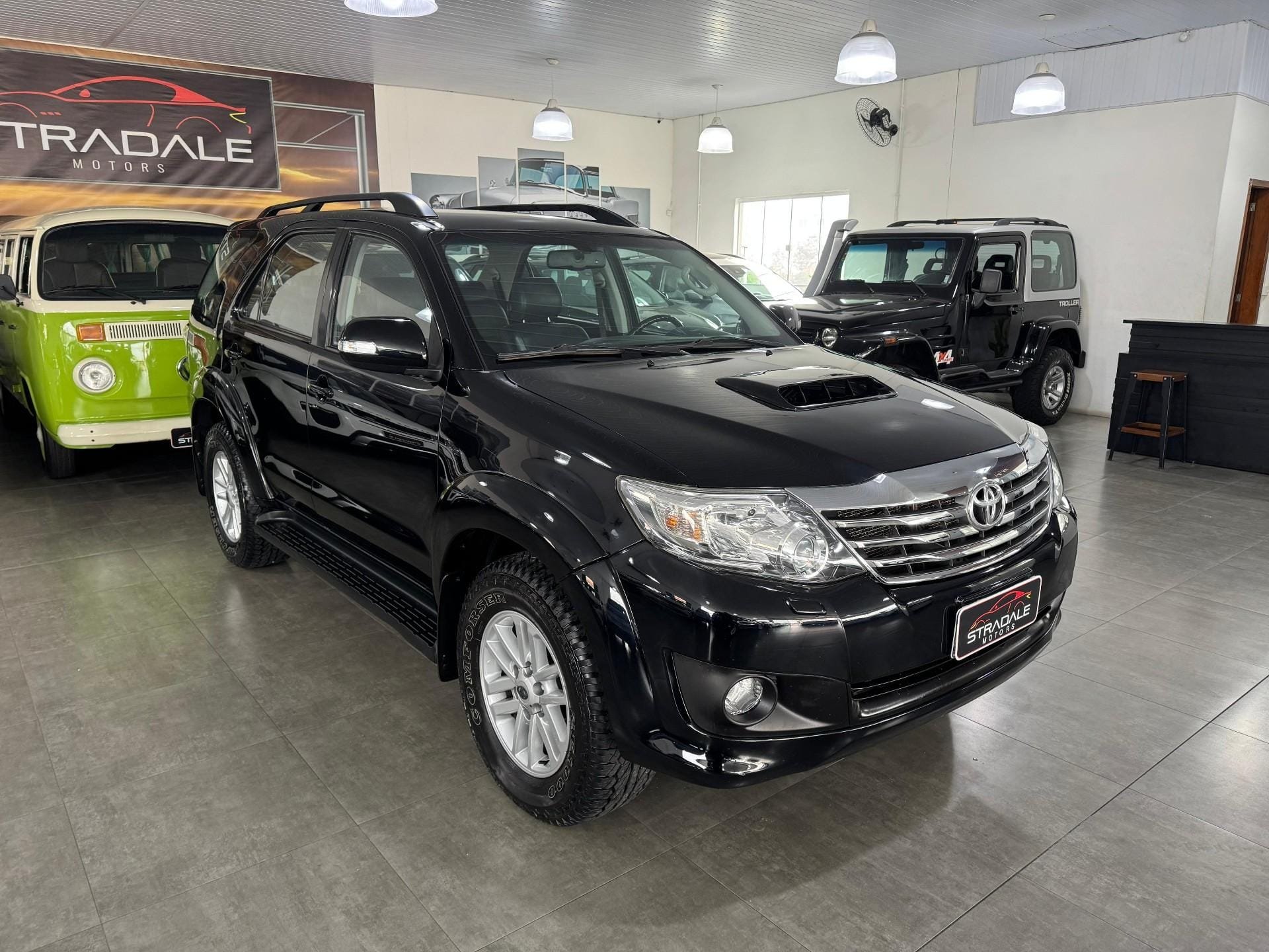 Toyota Hilux SW4 SRV D4-D 4x4 3.0 TDI Dies. Aut na cor Preto em Gaspar / SC - 24625
