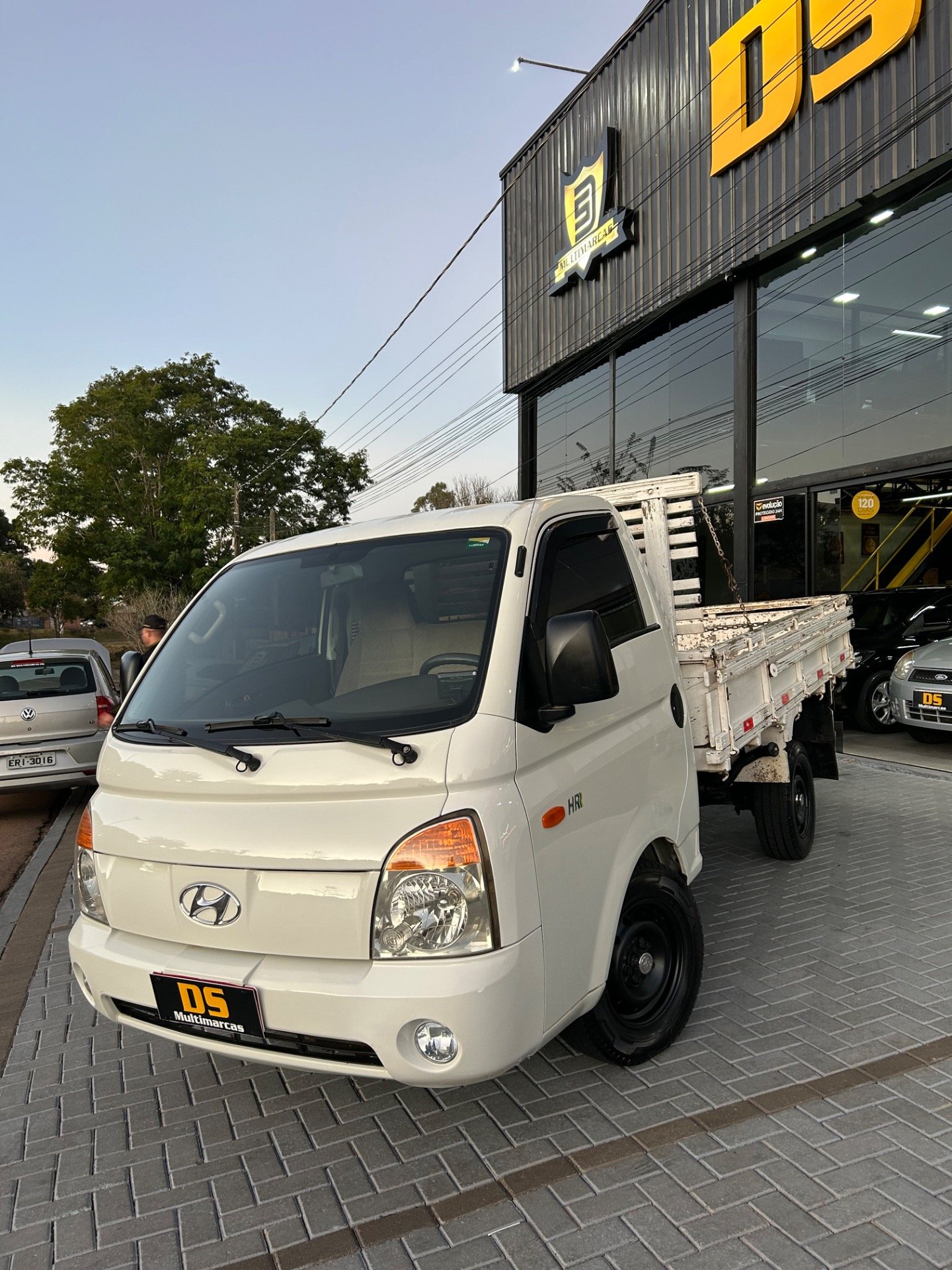 Hyundai HR 2.5 TCI Diesel (RS/RD) na cor Branco em Ponta Grossa / PR - 25136
