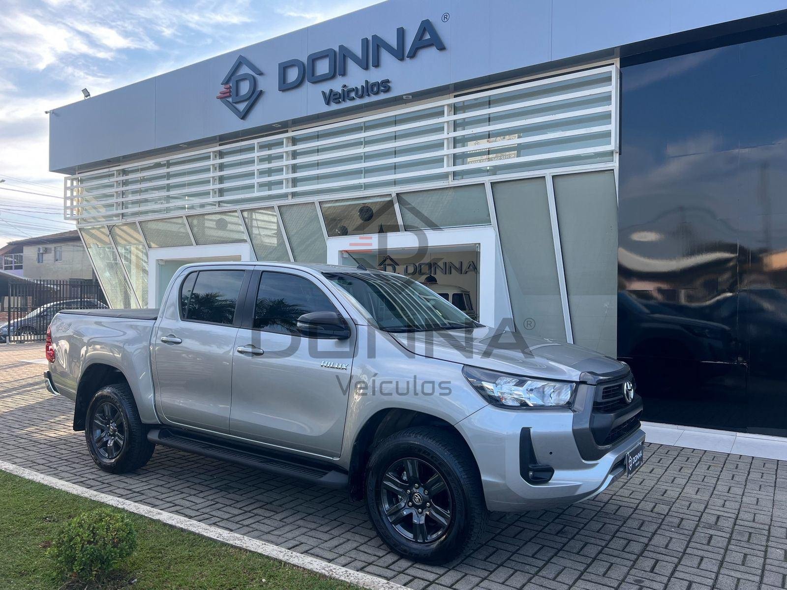 Toyota Hilux CD SR 4x4 2.8 TDI Diesel Aut. na cor Cinza em São Mateus do Sul / PR - 25644