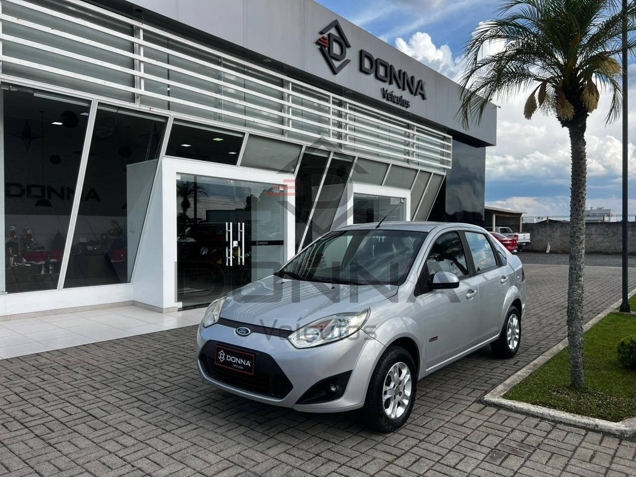Ford Fiesta Sed. 1.6 8V Flex 4p na cor Cinza em São Mateus do Sul / PR - 25672