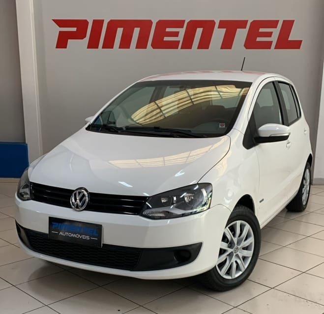 Volkswagen Fox 1.0 Mi Total Flex 8V 3p na cor Branco em Ponta Grossa / PR - 25806