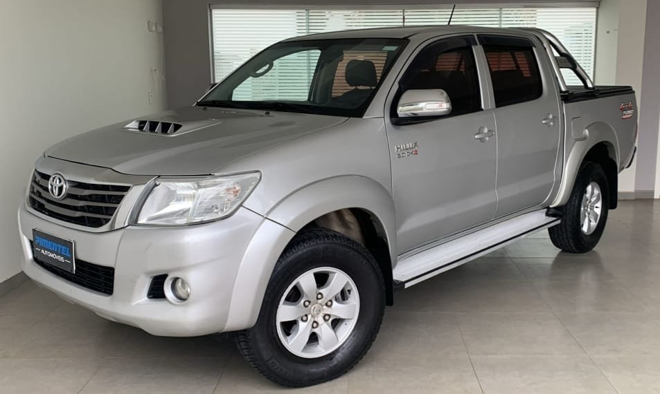 Toyota Hilux CD SRV D4-D 4x4 3.0 TDI Diesel Aut na cor Cinza em Ponta Grossa / PR - 25817
