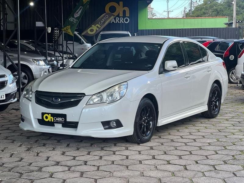 Subaru Legacy GL 2.0/ GLS Mec na cor Branco em Curitiba / PR - 25976