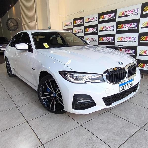 imagem de M Sport 2.0 Turbo Aut. (Híbrido)