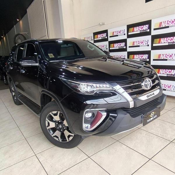 imagem de SW4 Diamond 2.8 TB 4x4 Die. Aut.