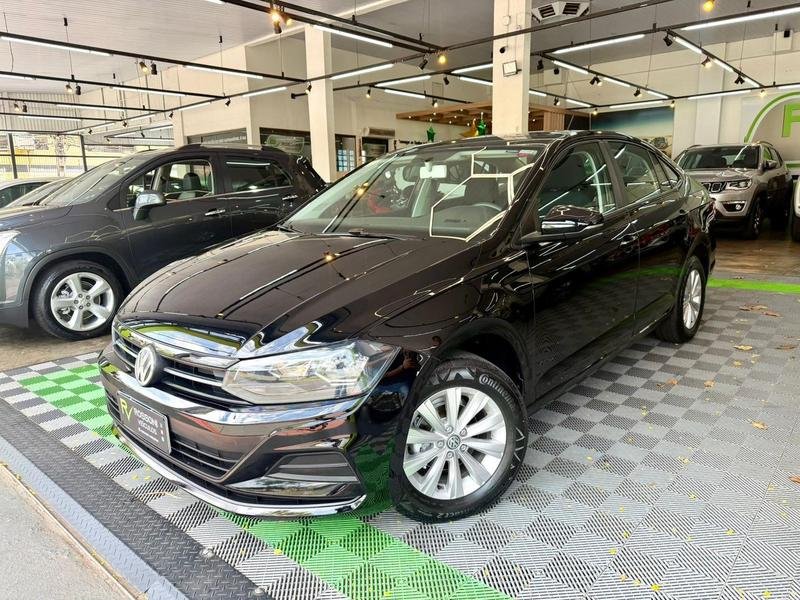 Volkswagen Voyage 1.0 Flex 12V 4p na cor Preto em Londrina / PR - 26058