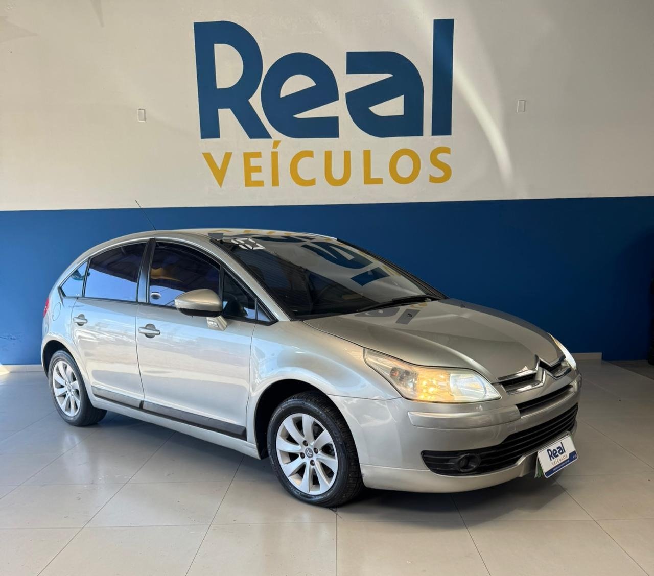 imagem de GLX 2.0 Flex 16V 5p Mec.