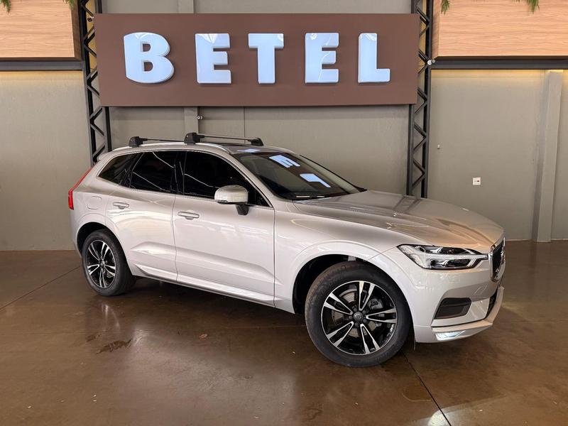 Volvo XC60 T-5 MOMENTUM 2.0 254cv AWD 5p na cor Prata em Londrina / PR - 26310