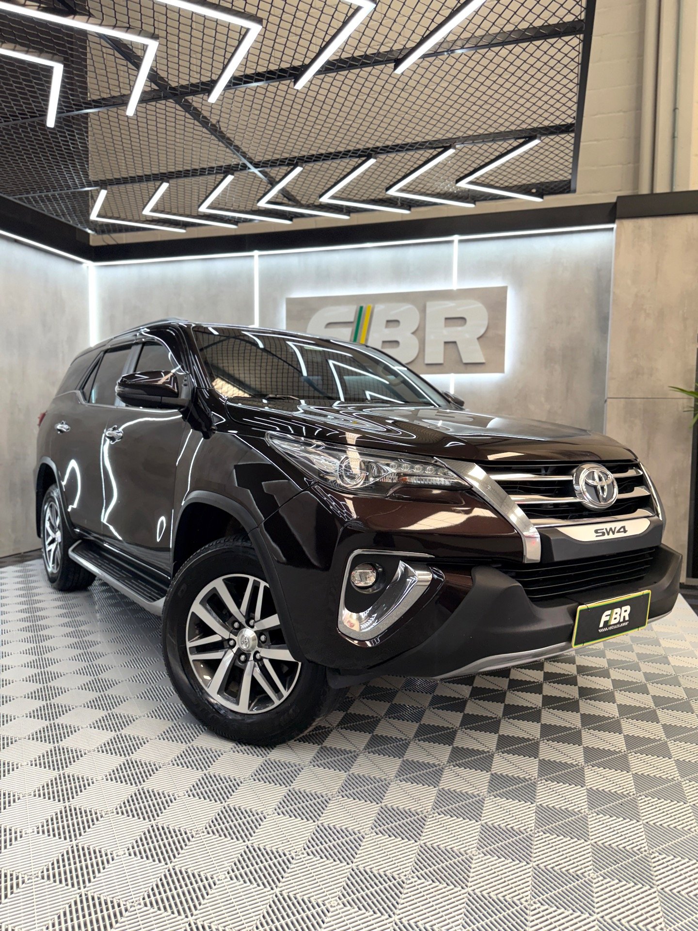 imagem de SW4 SRX 4x4 2.8 TDI 16V Dies. Aut.