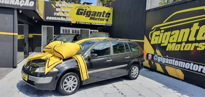 Renault Megane Grand Tour Dynam. Hi-Flex 1.6 16V na cor Preto em São José dos Pinhais / PR - 26458