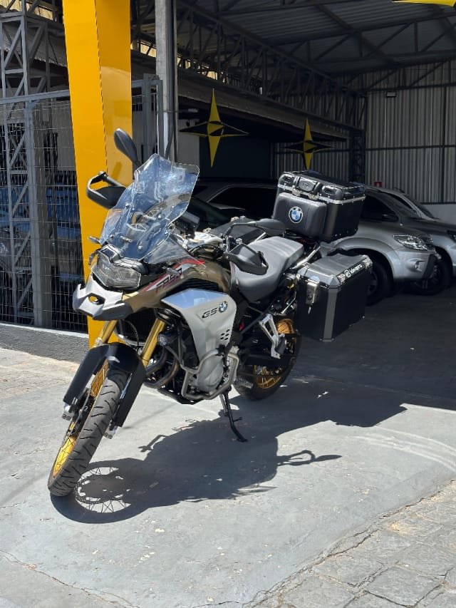 BMW F 850 GS Adventure Premium  na cor Preto em Ponta Grossa / PR - 2832