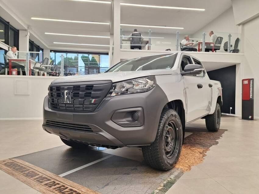 Fiat Titano Endurance 2.2 16V 4x4 TB Die. Mec na cor Cinza em Paranaguá / PR - 2901